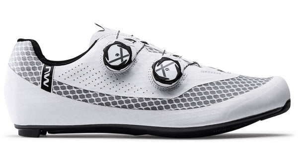 【新品未使用】ノースウェーブ MISTRAL PLUS ロードシューズ【45】 NORTHWAVE MISTRAL PLUS White/Black – Bikeshoe4u.com