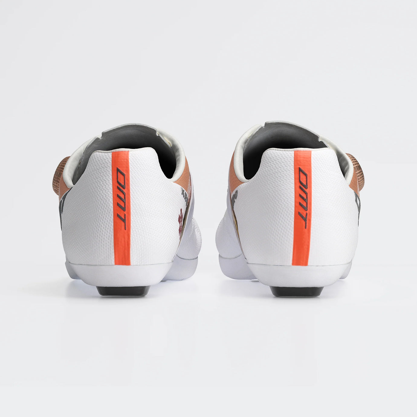 ウェア DMT KR0 KNIT 42 次世代のニットシューズ「KR0」に新色